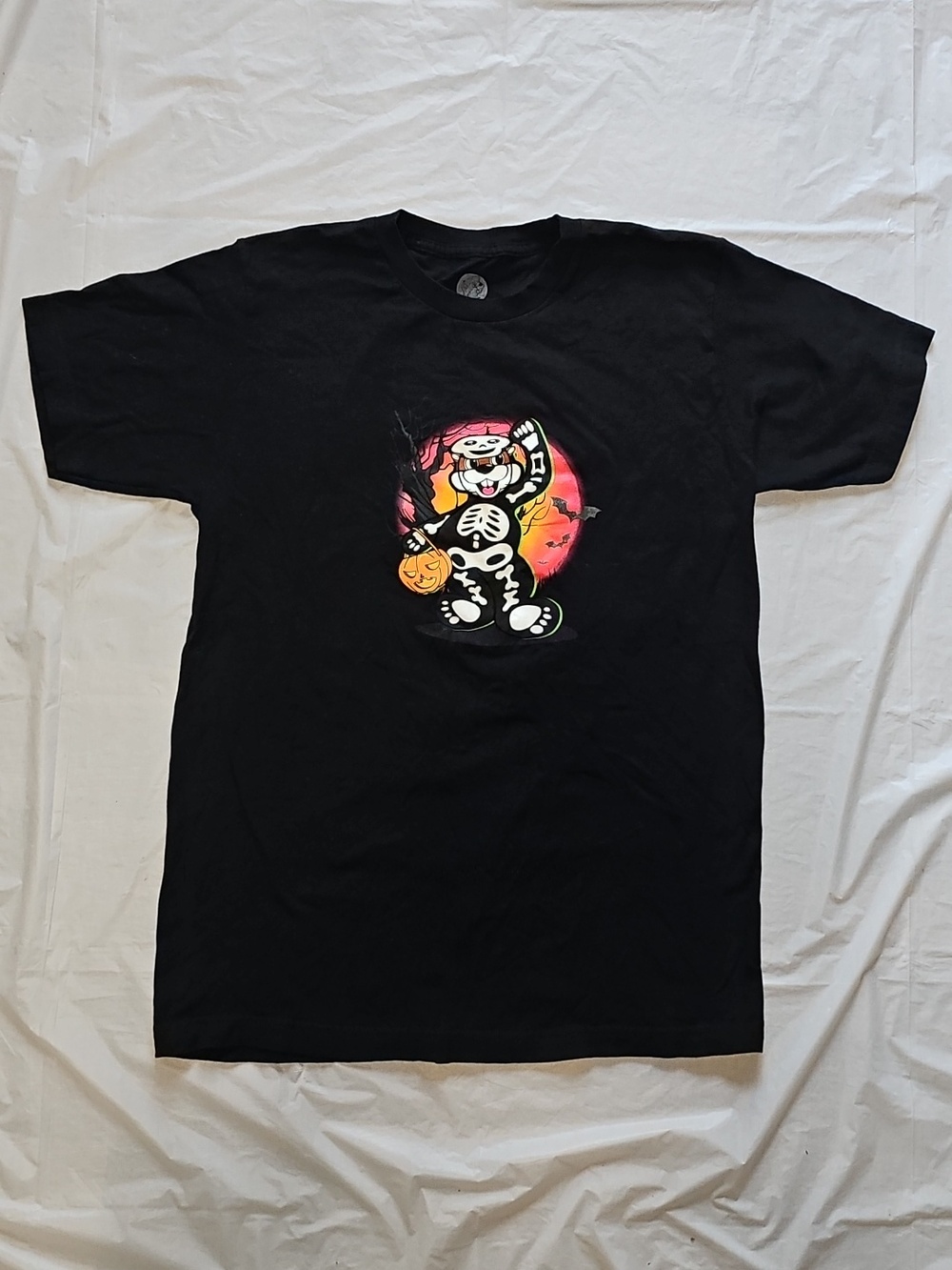 BUC-EE'S "Can't Talk Right Now I'm Doing Spooky Stuff" Med Halloween Graphic Tee